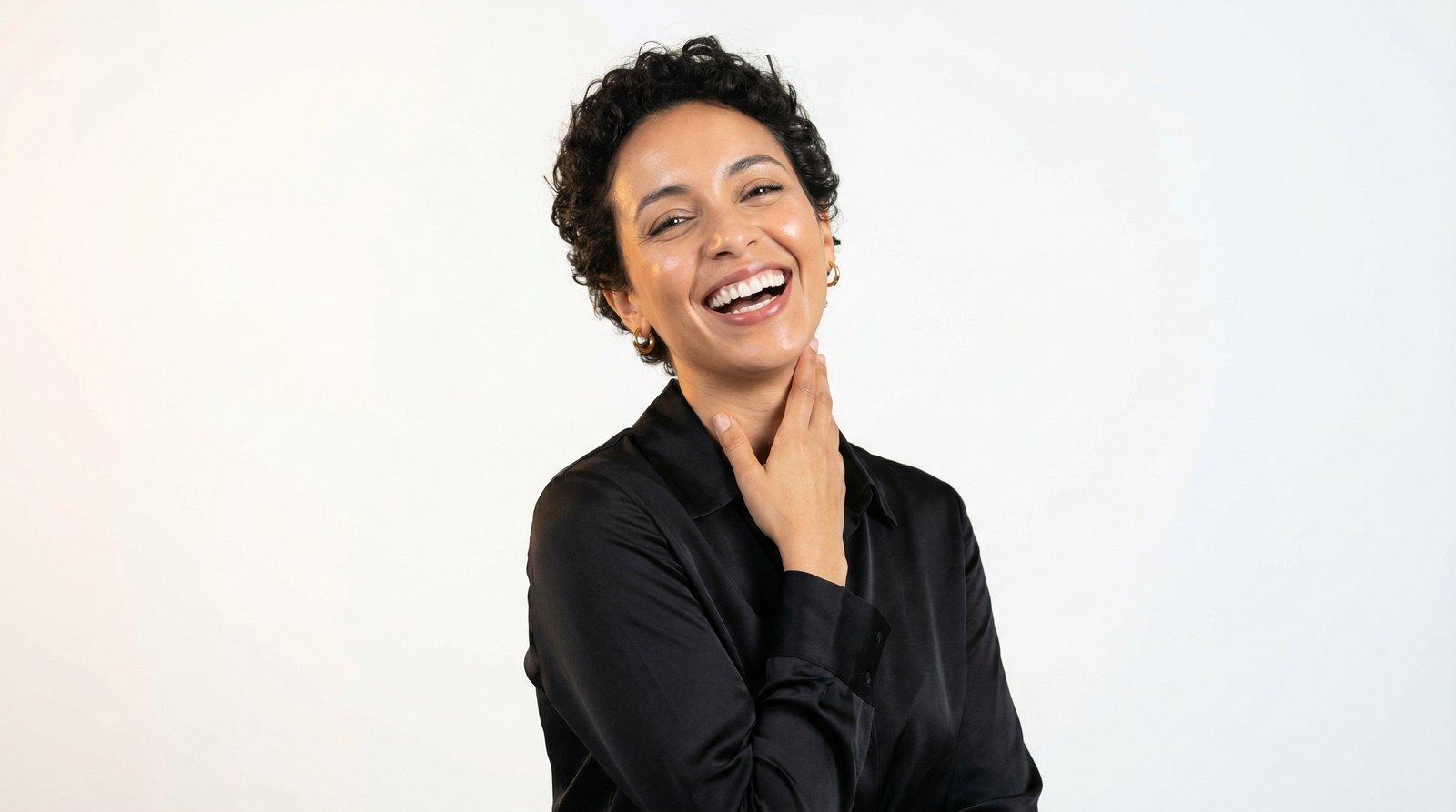 Patiente souriante au Centre dentaire Farah, Casablanca